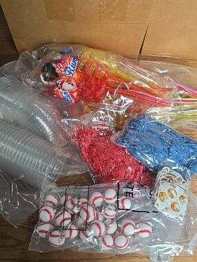 Baseball 24 Party Favor Set